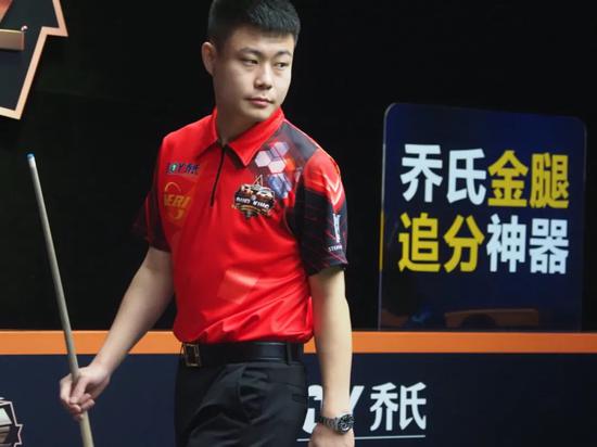 赛场上的不 赛场上的不